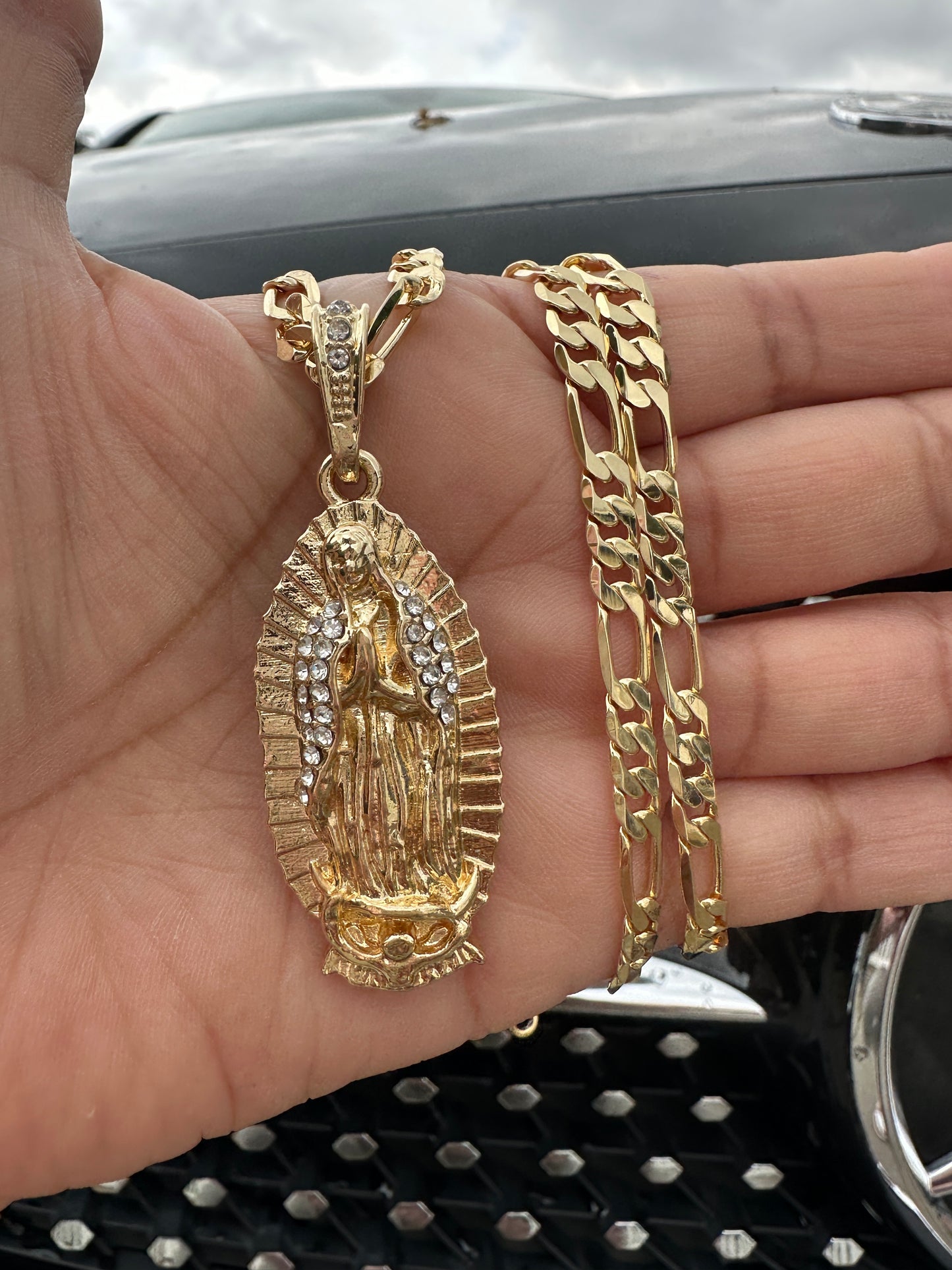 “Bling Virgencita” Necklace . Virgin Necklace with clear stones