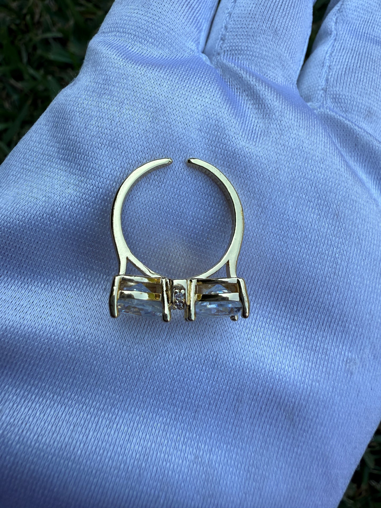 Bow adjustable Ring
