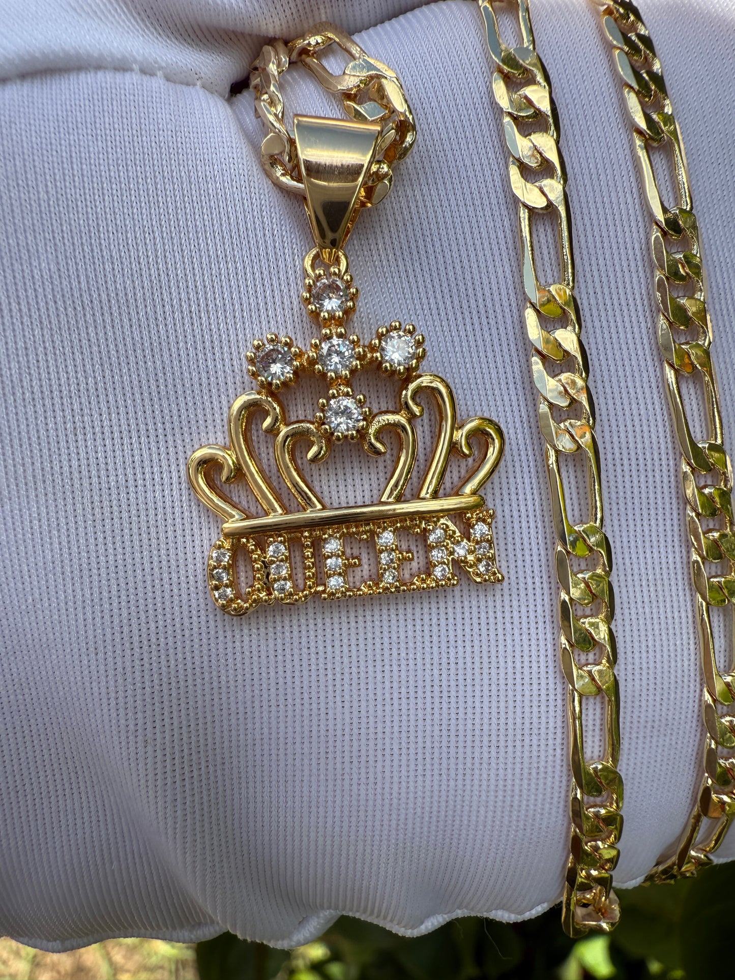 Queen Crown Necklace