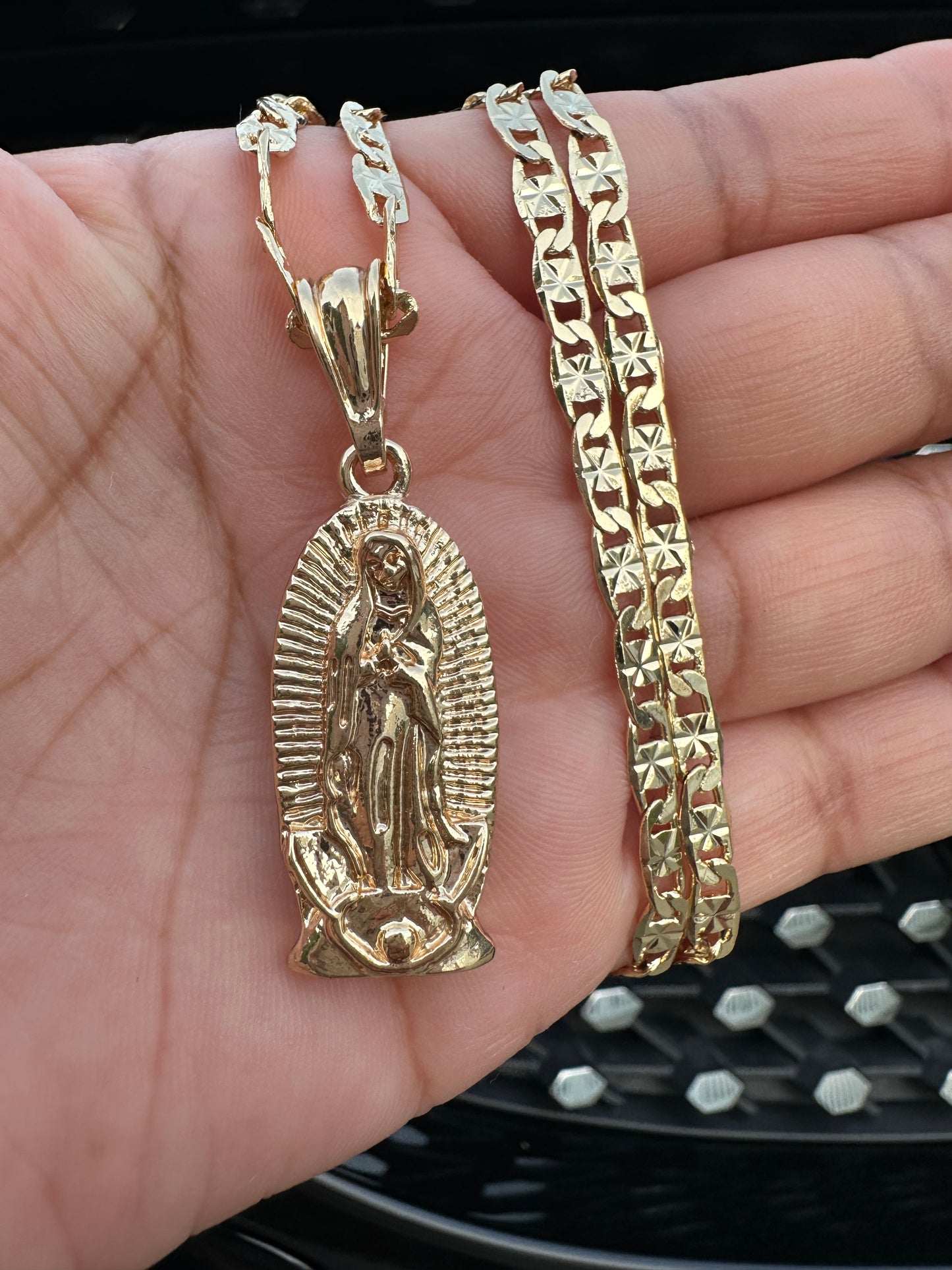 “Dream” Virgin Necklace - Virgencita Necklace Gold Plated