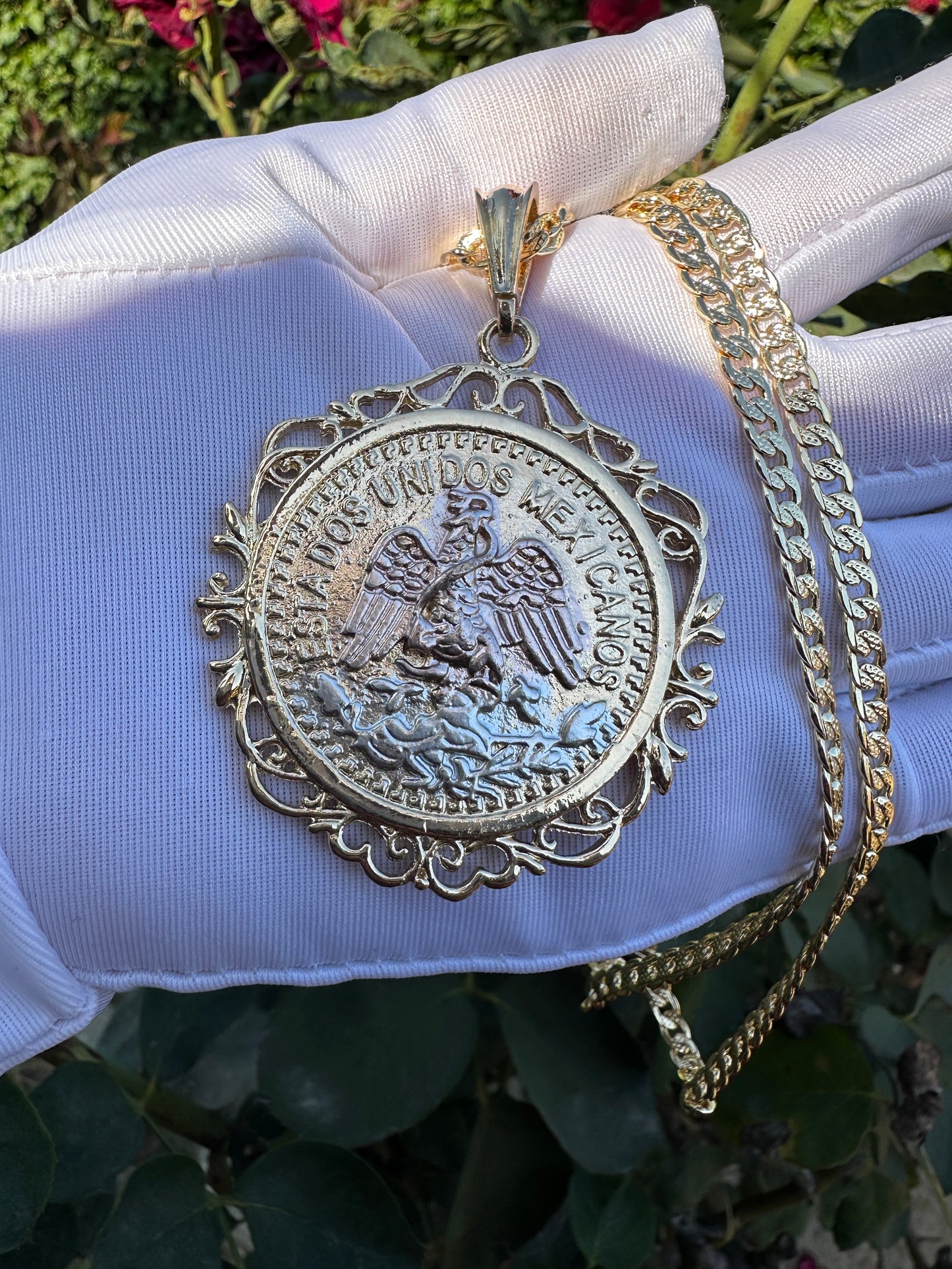 “Mi Moneda” Big Centenario Double Sided-Gold Plated.