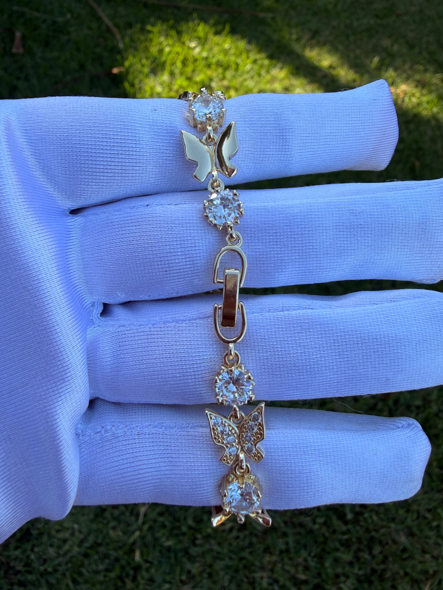 Gold-Plated Butterfly Bracelet – 7 Inches