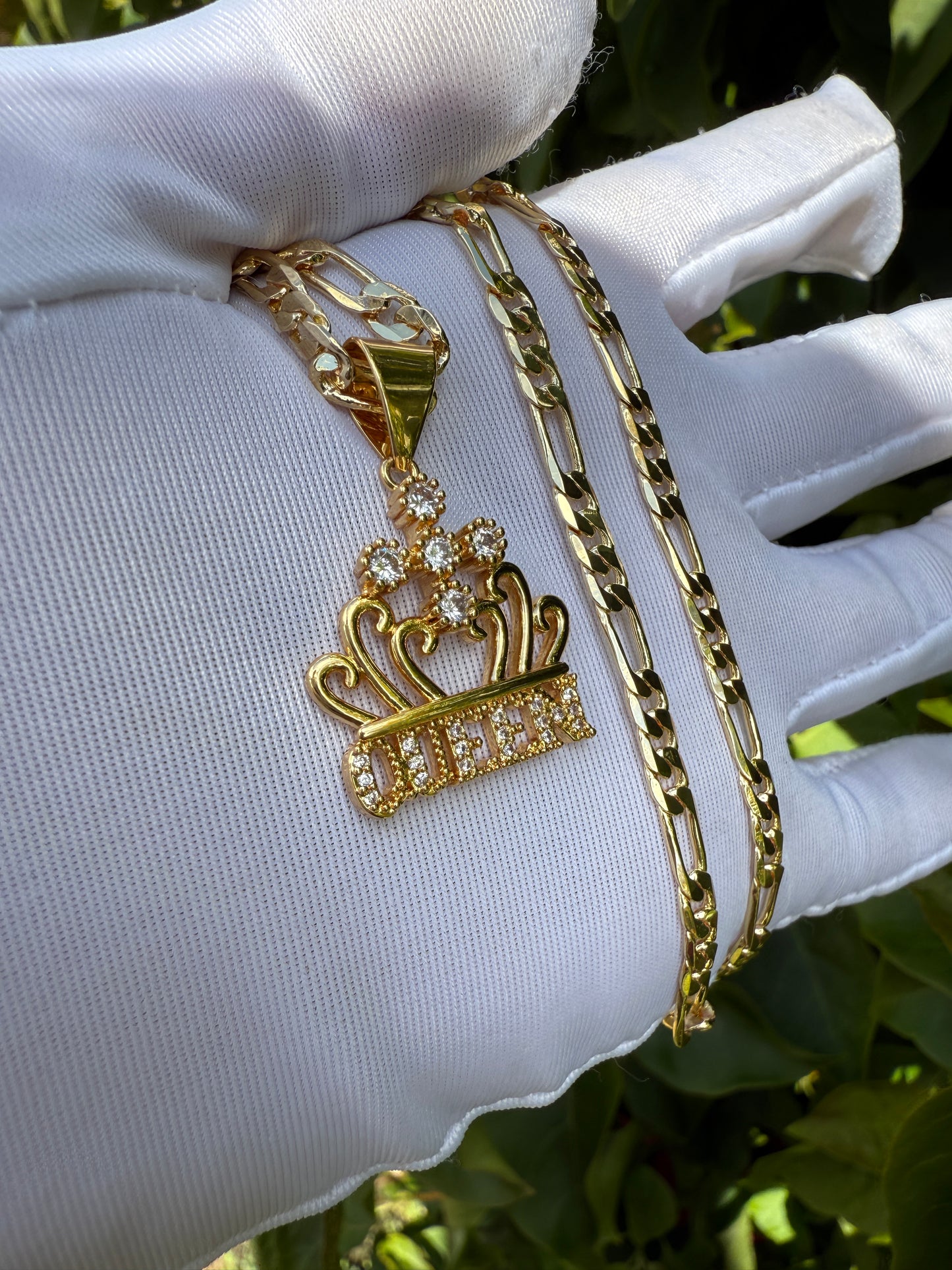 Queen Crown Necklace