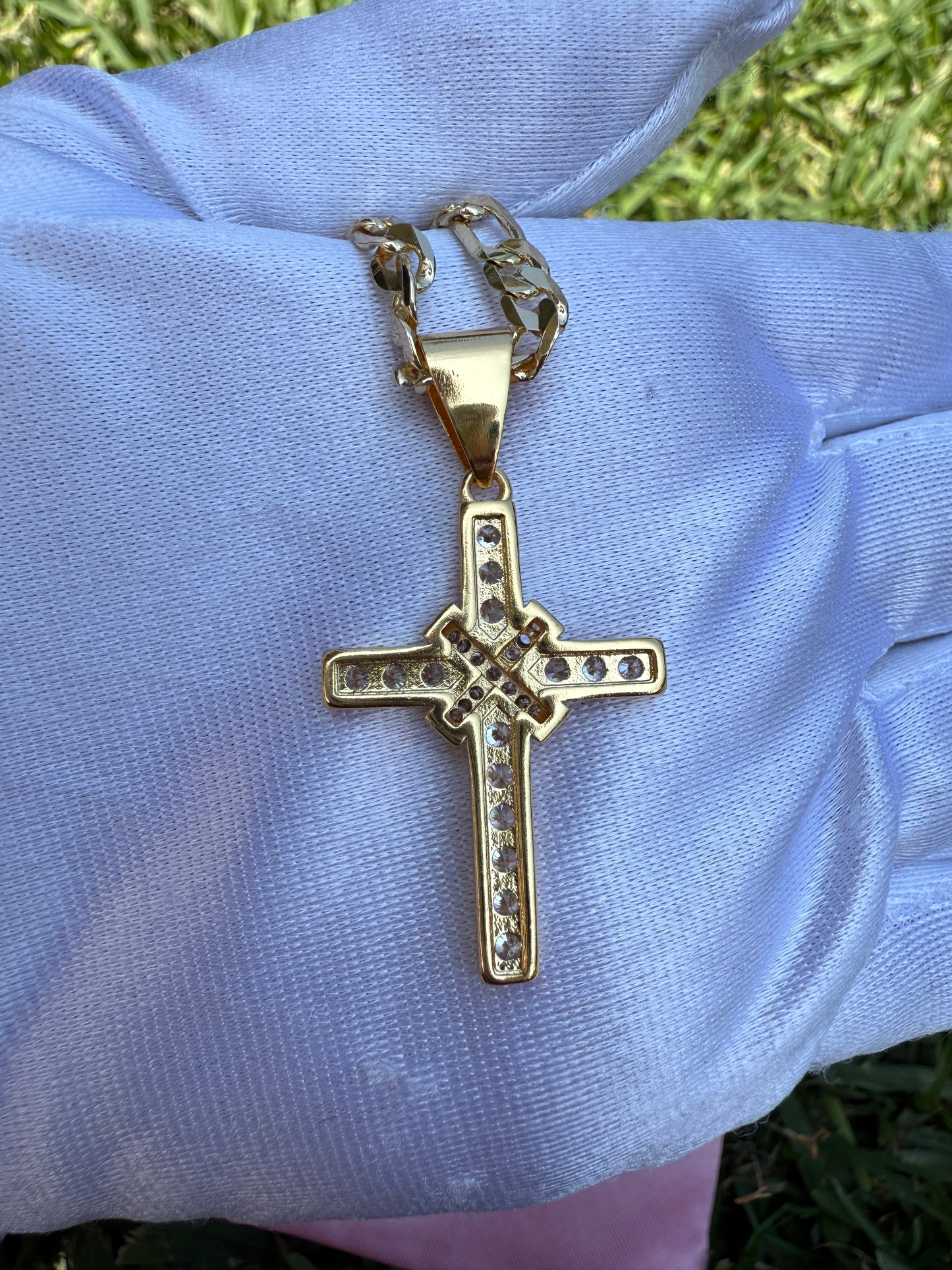 “Vibes” Cross Necklace Gold Plated