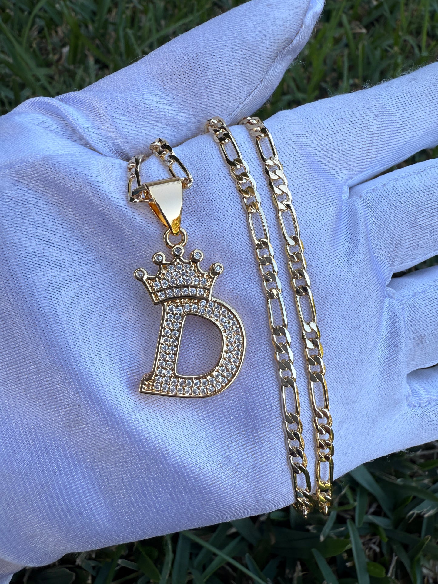 Letter Initial Necklace with Crown Gold Plated Alphabet Pendant for Women 20” inch Chain Fashion Jewelry