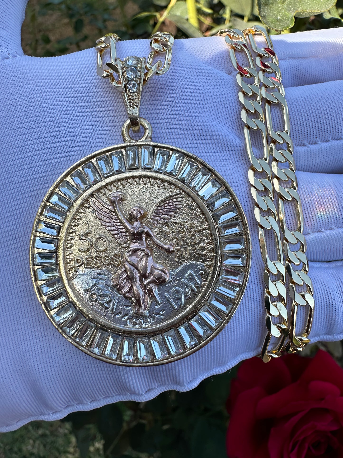 Centenario " Mi amigo" Gold Plated Necklace with Chain .