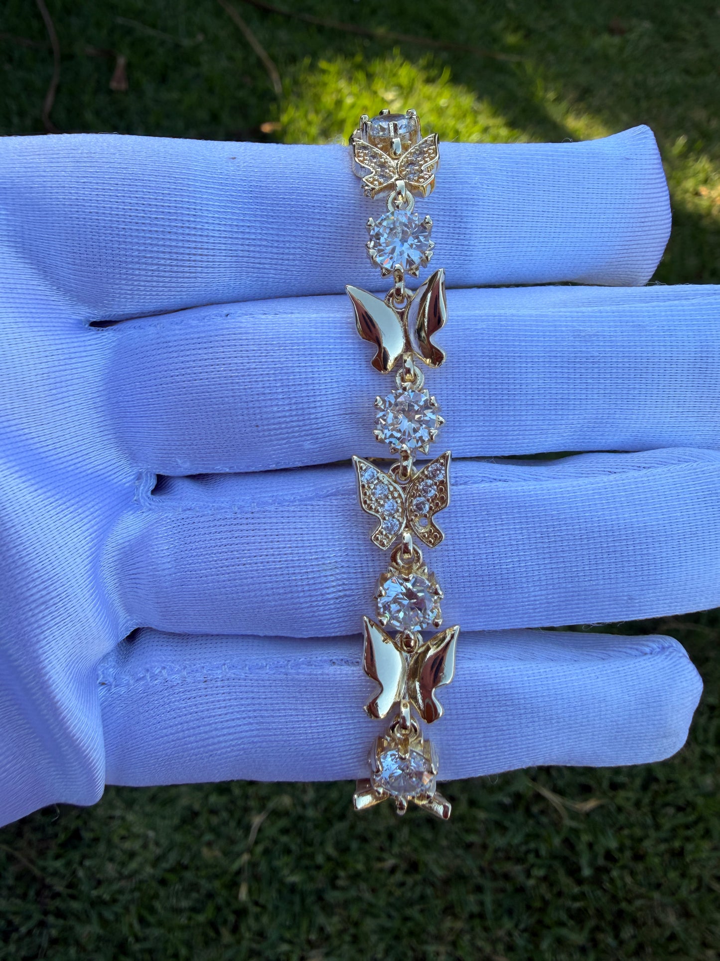 Gold-Plated Butterfly Bracelet – 7 Inches