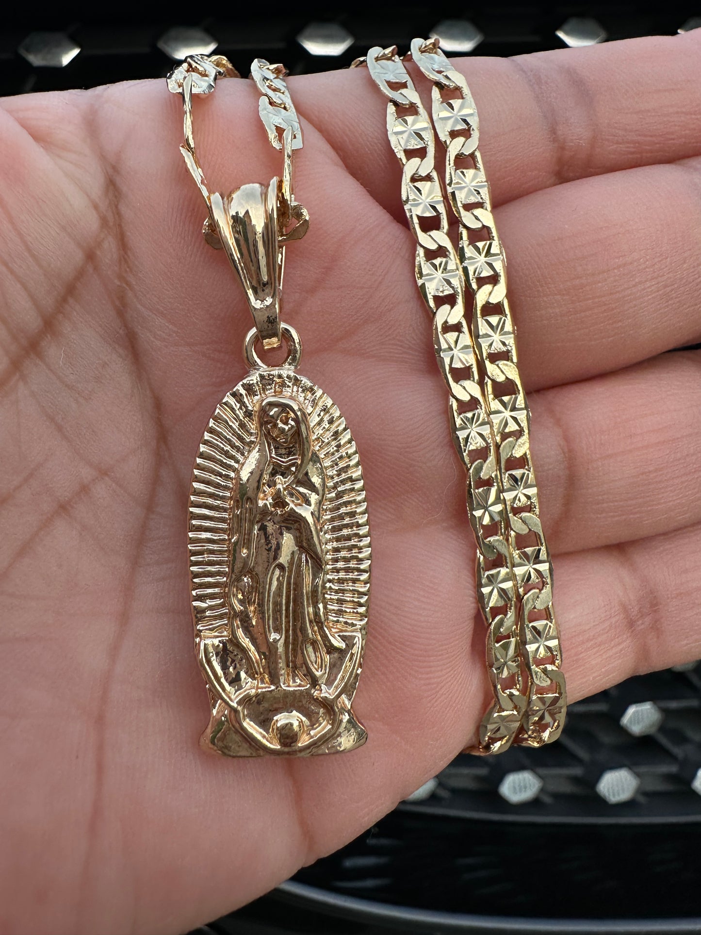 “Dream” Virgin Necklace - Virgencita Necklace Gold Plated