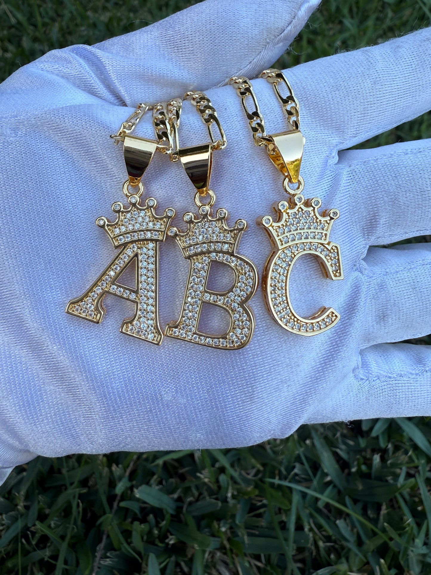 Letter Initial Necklace with Crown Gold Plated Alphabet Pendant for Women 20” inch Chain Fashion Jewelry