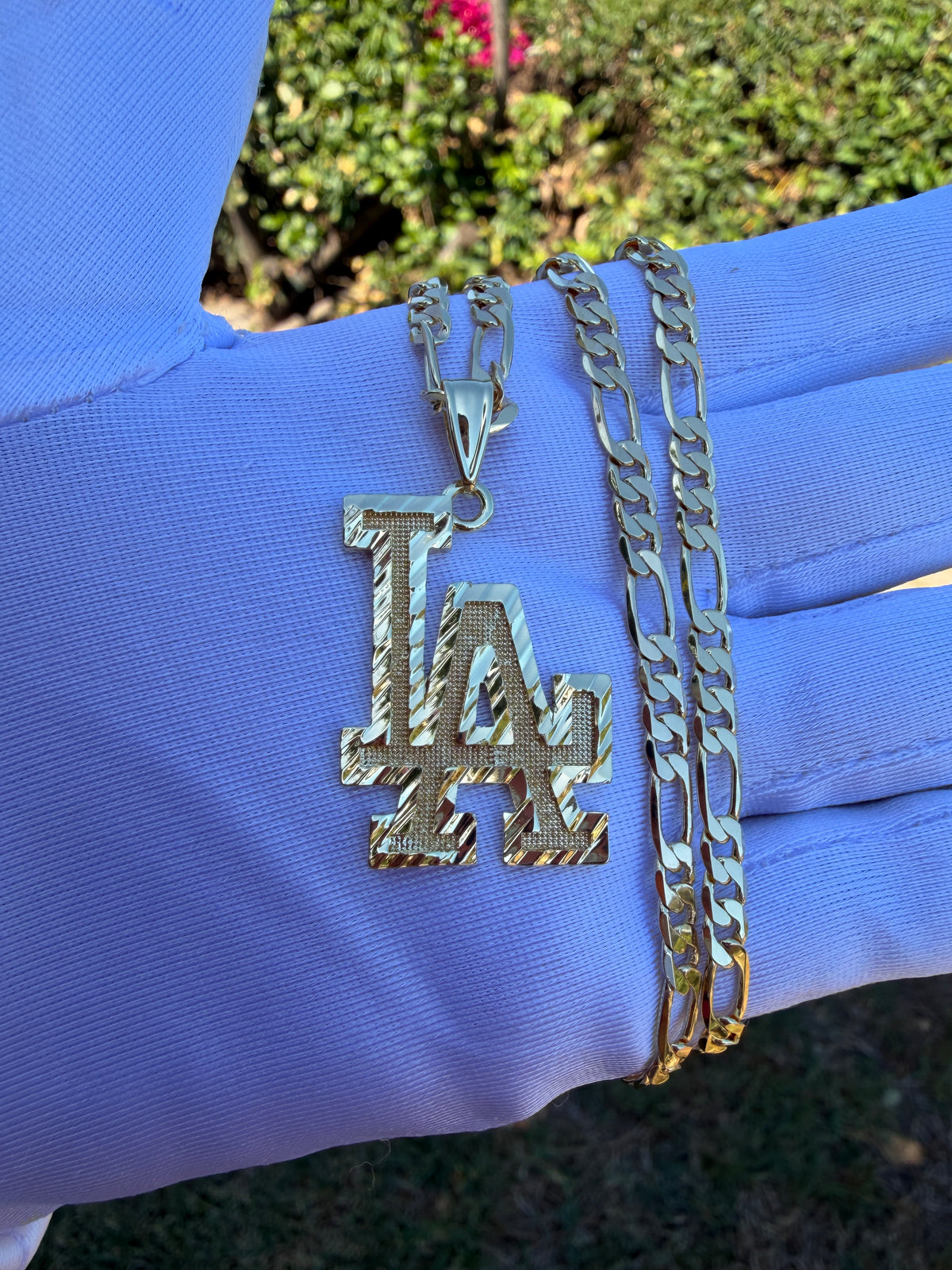 Los Angeles themed Necklace Gold Plated with Chain