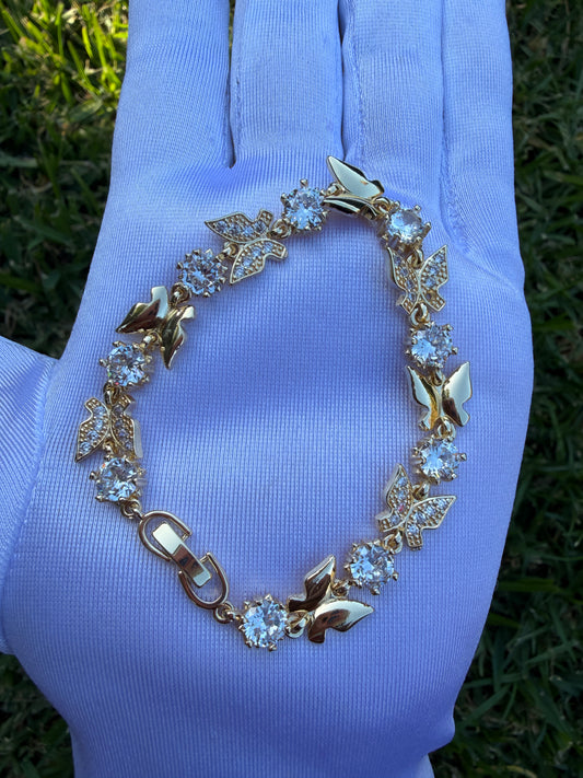 Gold-Plated Butterfly Bracelet – 7 Inches