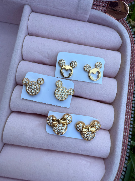 Ears earrings for her