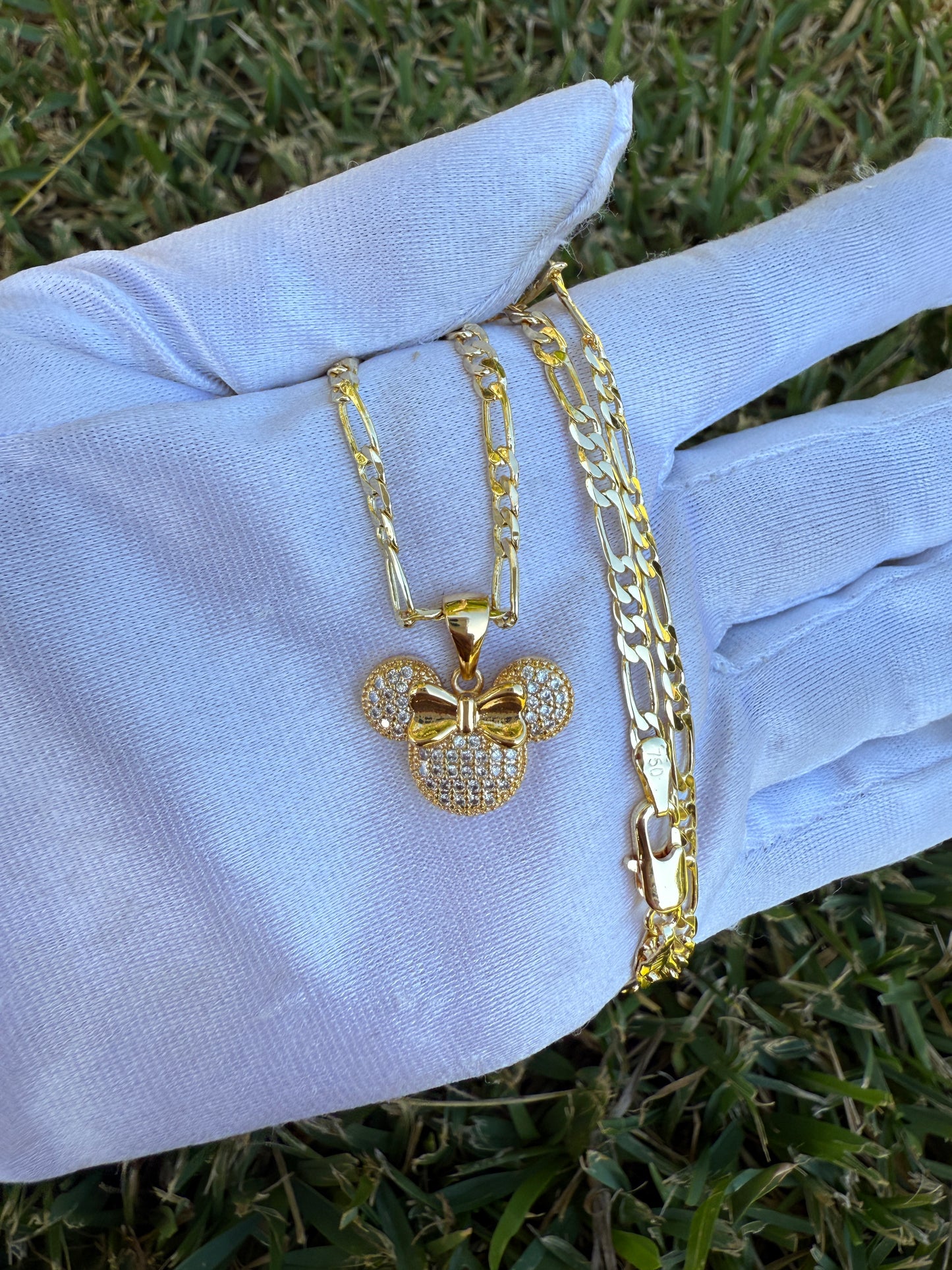 Mouze for Her Set Necklace, Bracelet and Earrings included