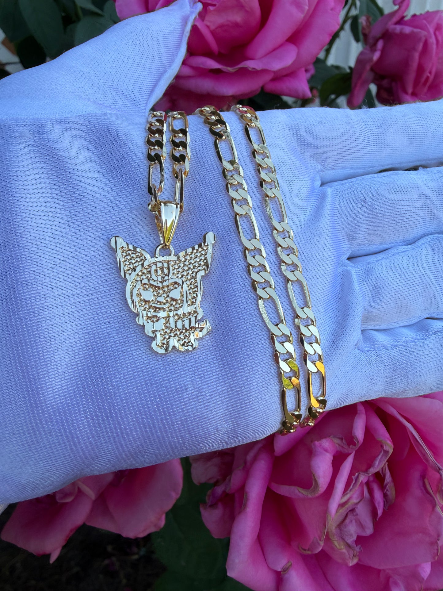 Kuru Necklace with a chain Gold Plated Curo-Mi