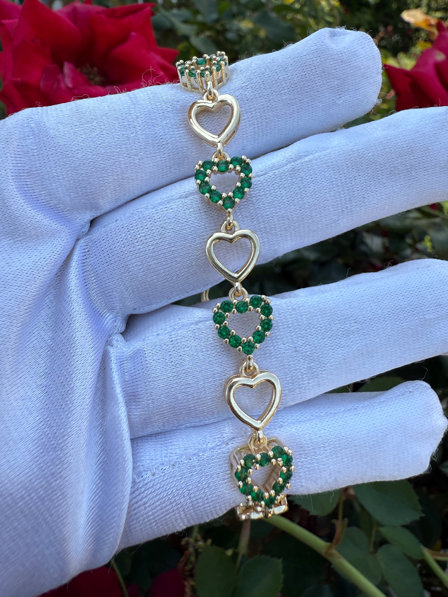 Elegant Color Heart Bracelets for Her - Green and Clear Heart Pendants with Gold Accents