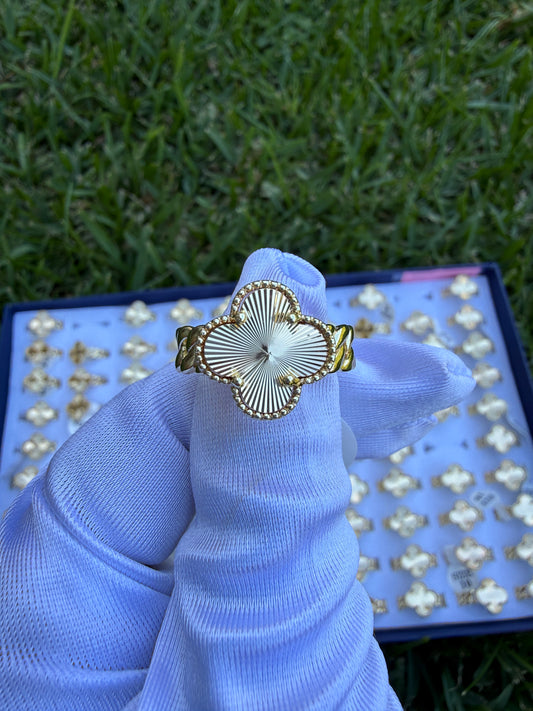 Clover Ring Gold Plated