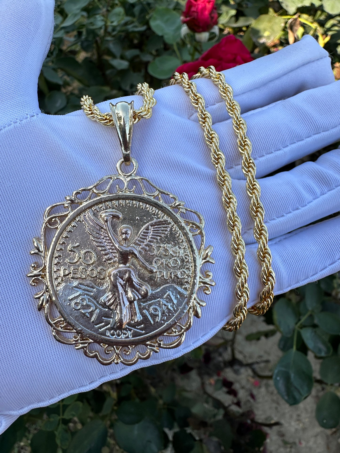 “Mi Moneda” Big Centenario Double Sided-Gold Plated.