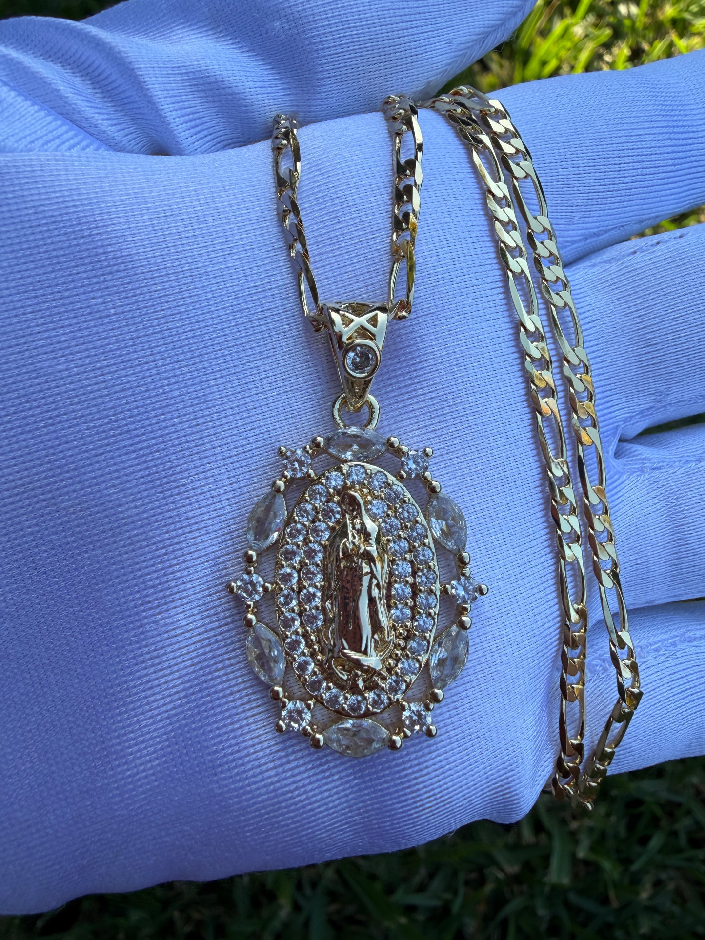 Gold-Plated Virgin de Guadalupe Pendant Necklace, Dainty Chain Jewelry for Women, Necklace Chain