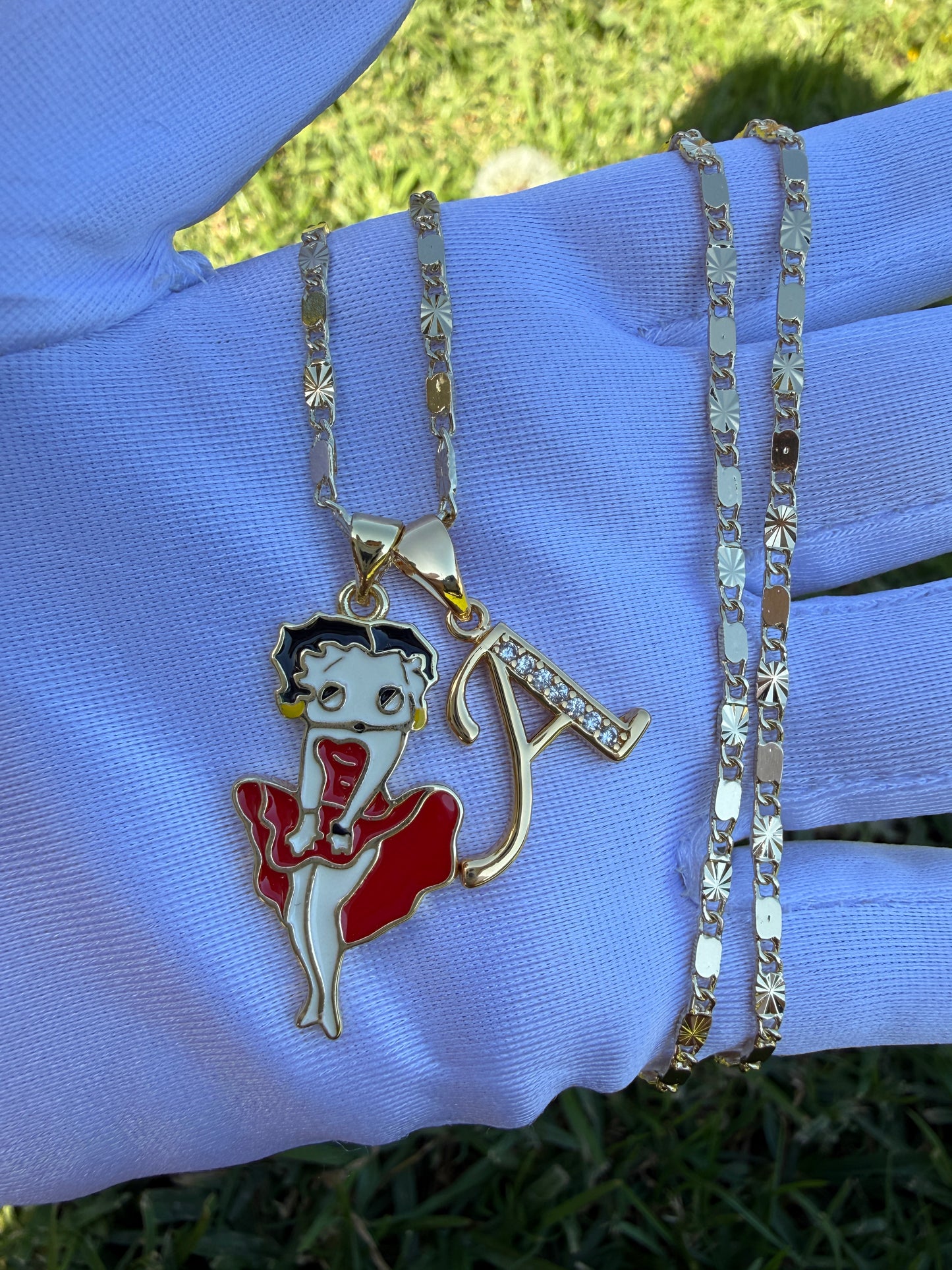 Betty Necklace with Letter Personalized with chain