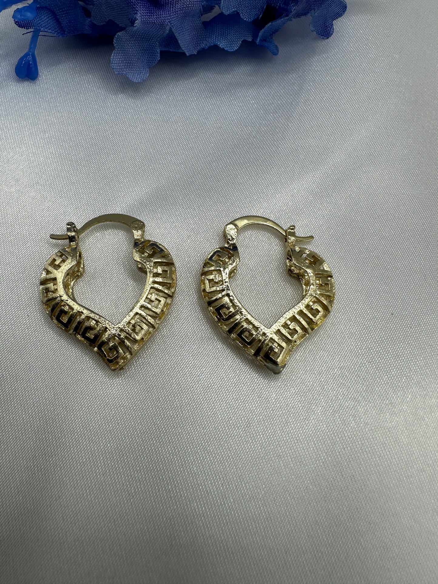 “Dolores” Heart earrings Gold Plated