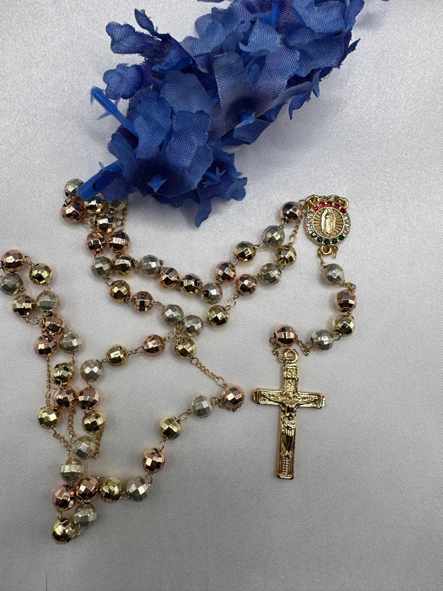 “Loyal” Tricolor Virgin Rosary