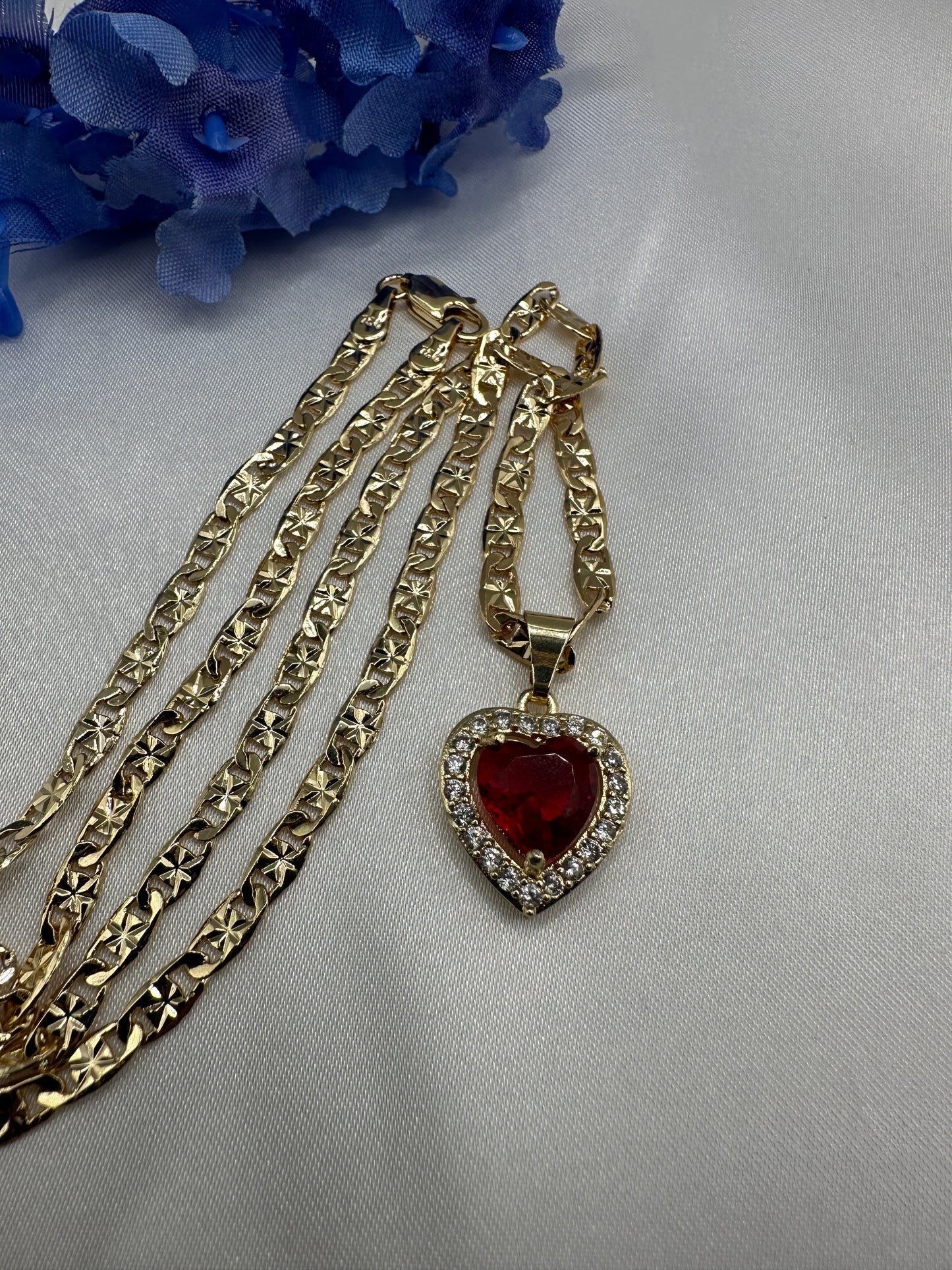 “Red Rock” Heart Diamond Necklace Gold Plated