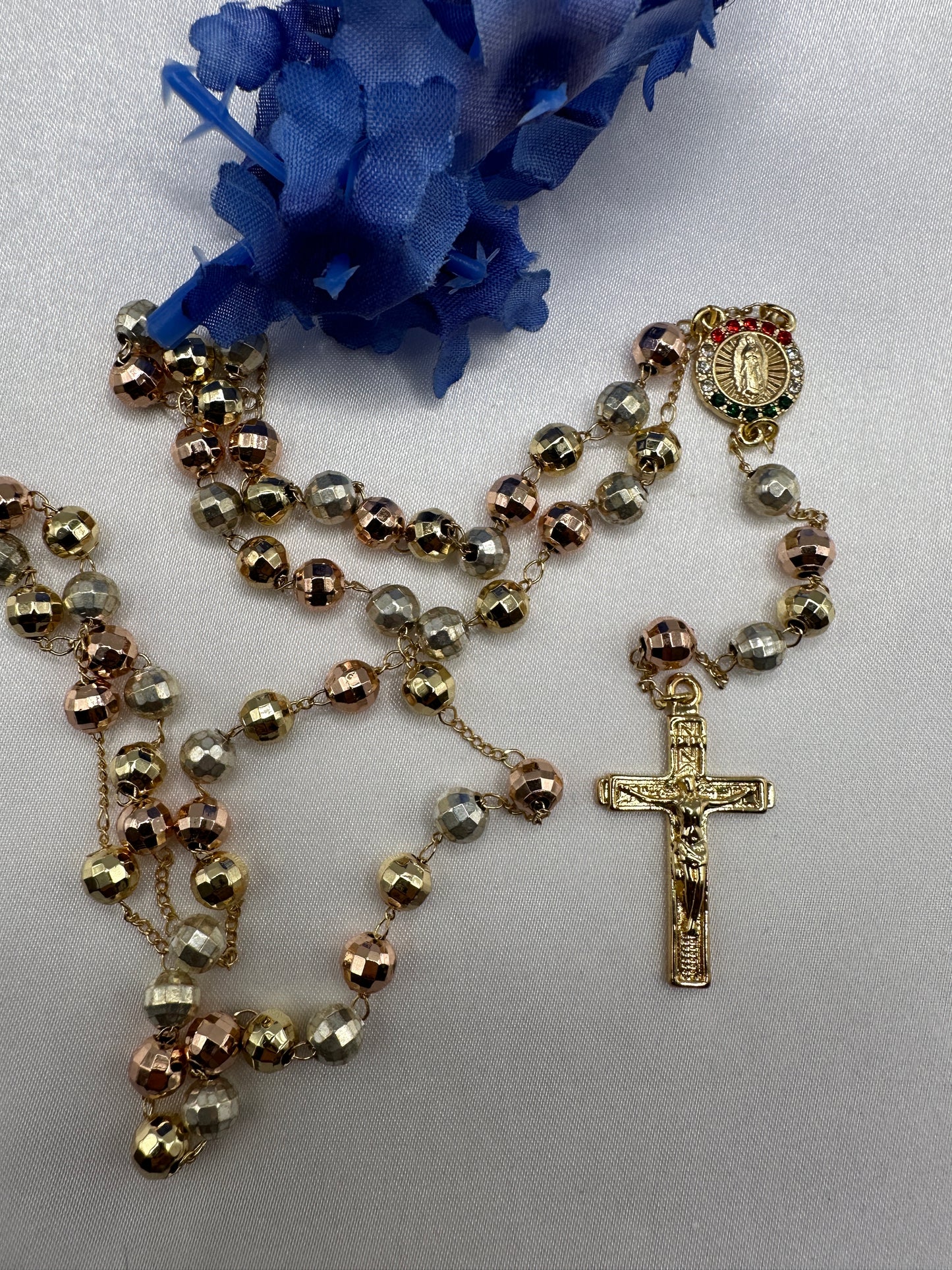 “Loyal” Tricolor Virgin Rosary