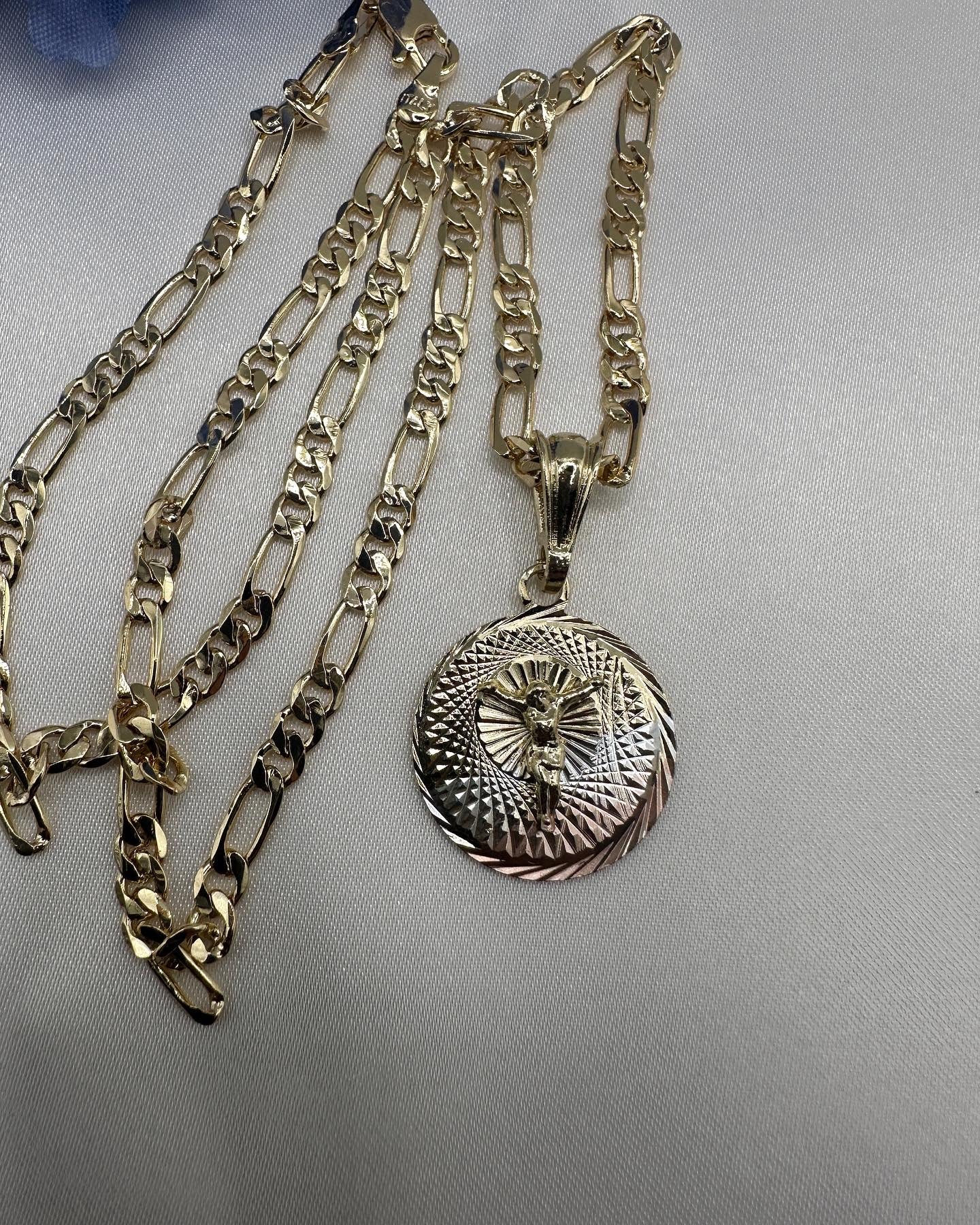 “Endless” Christ Circle tricolor Necklace with Chain