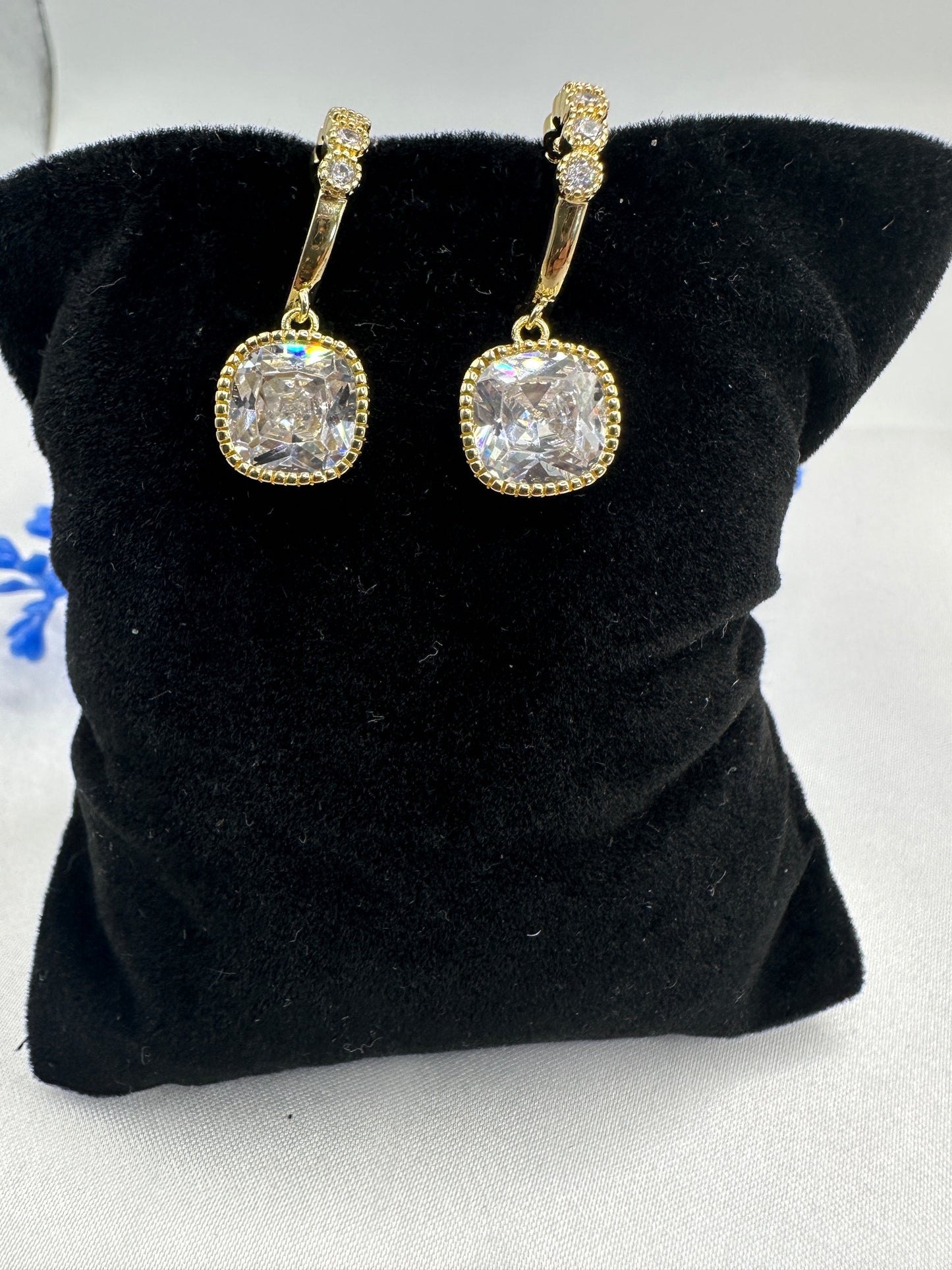 “Andrea” Earring set Gold Plated