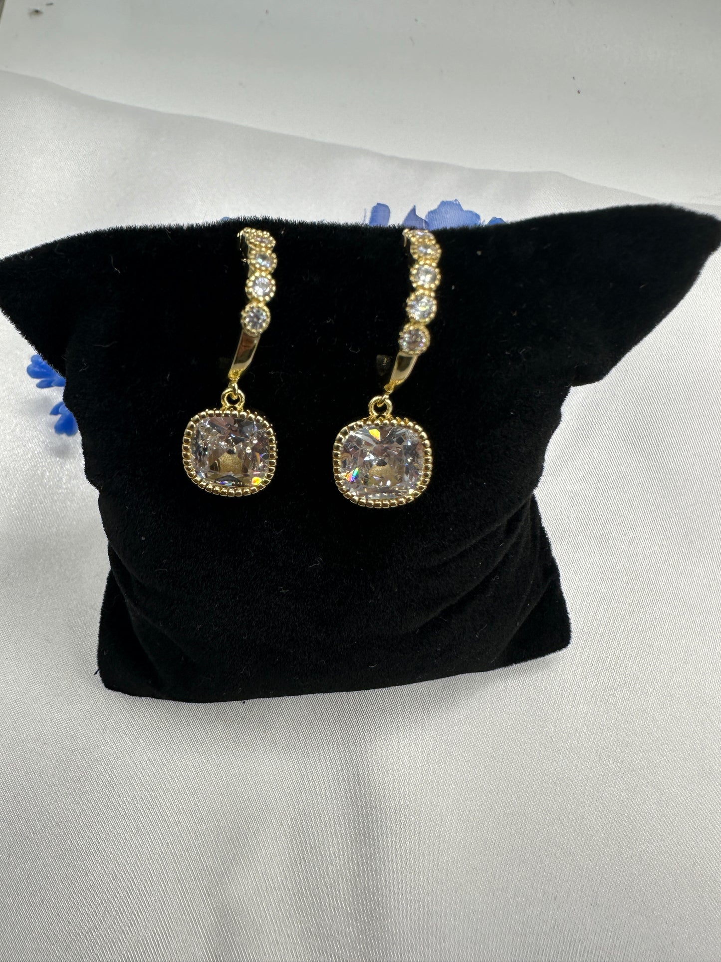 “Andrea” Earring set Gold Plated