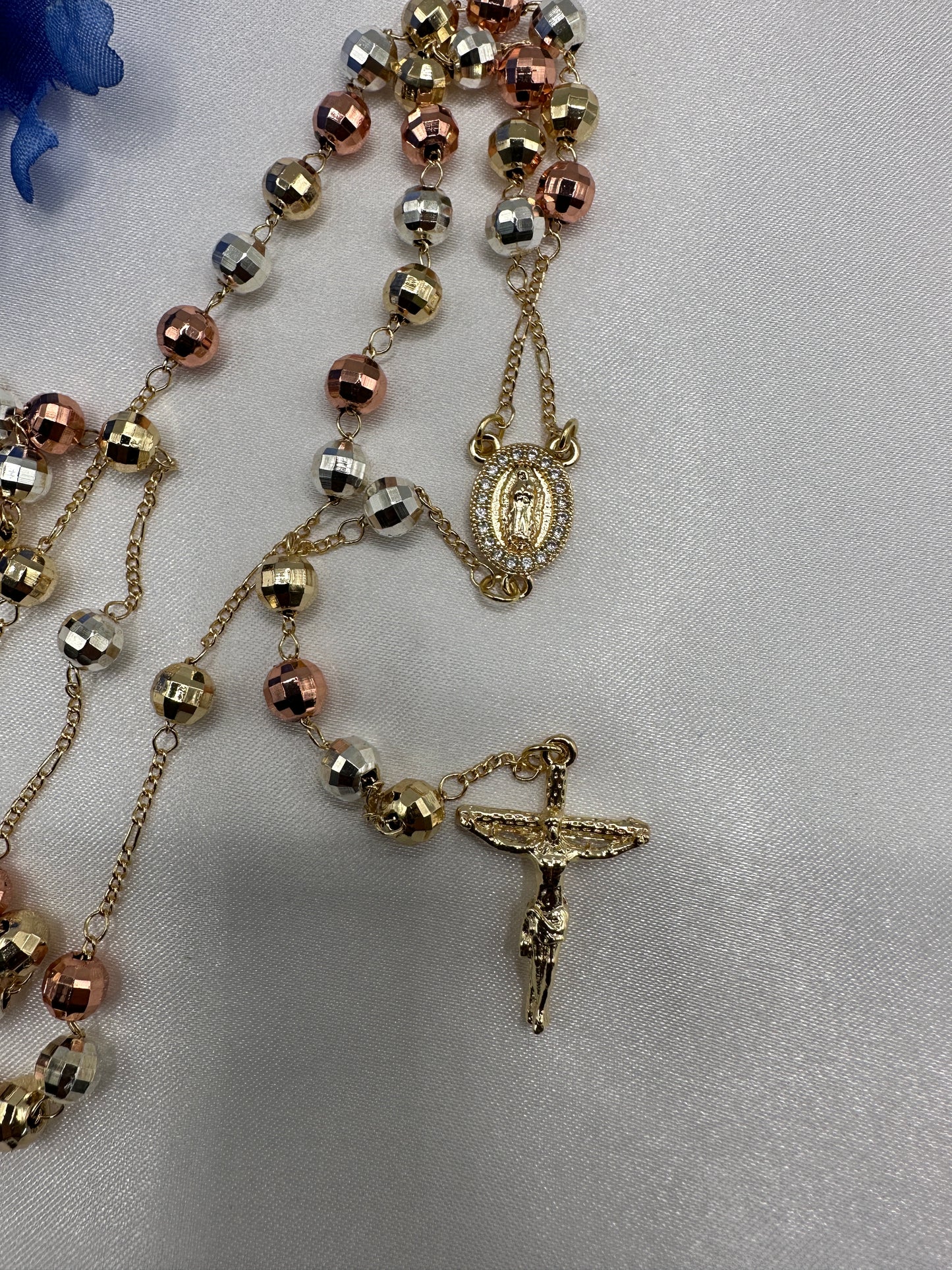 “Magnifico” Virgin Rosary rose Gold .