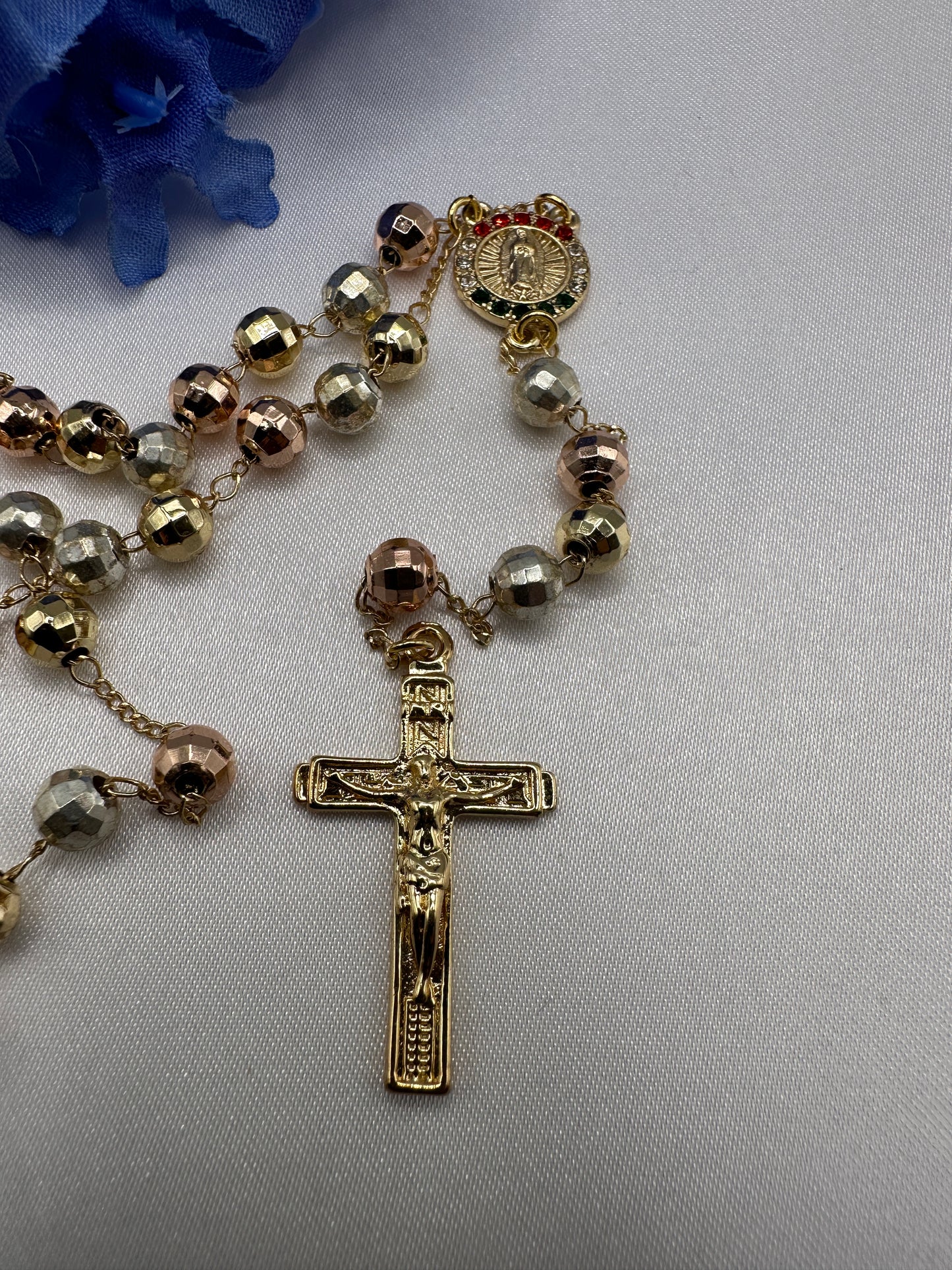 “Loyal” Tricolor Virgin Rosary