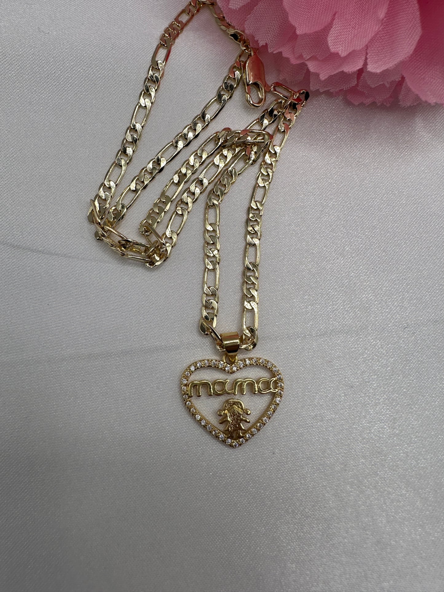 “Mama” Necklace Gold Plated