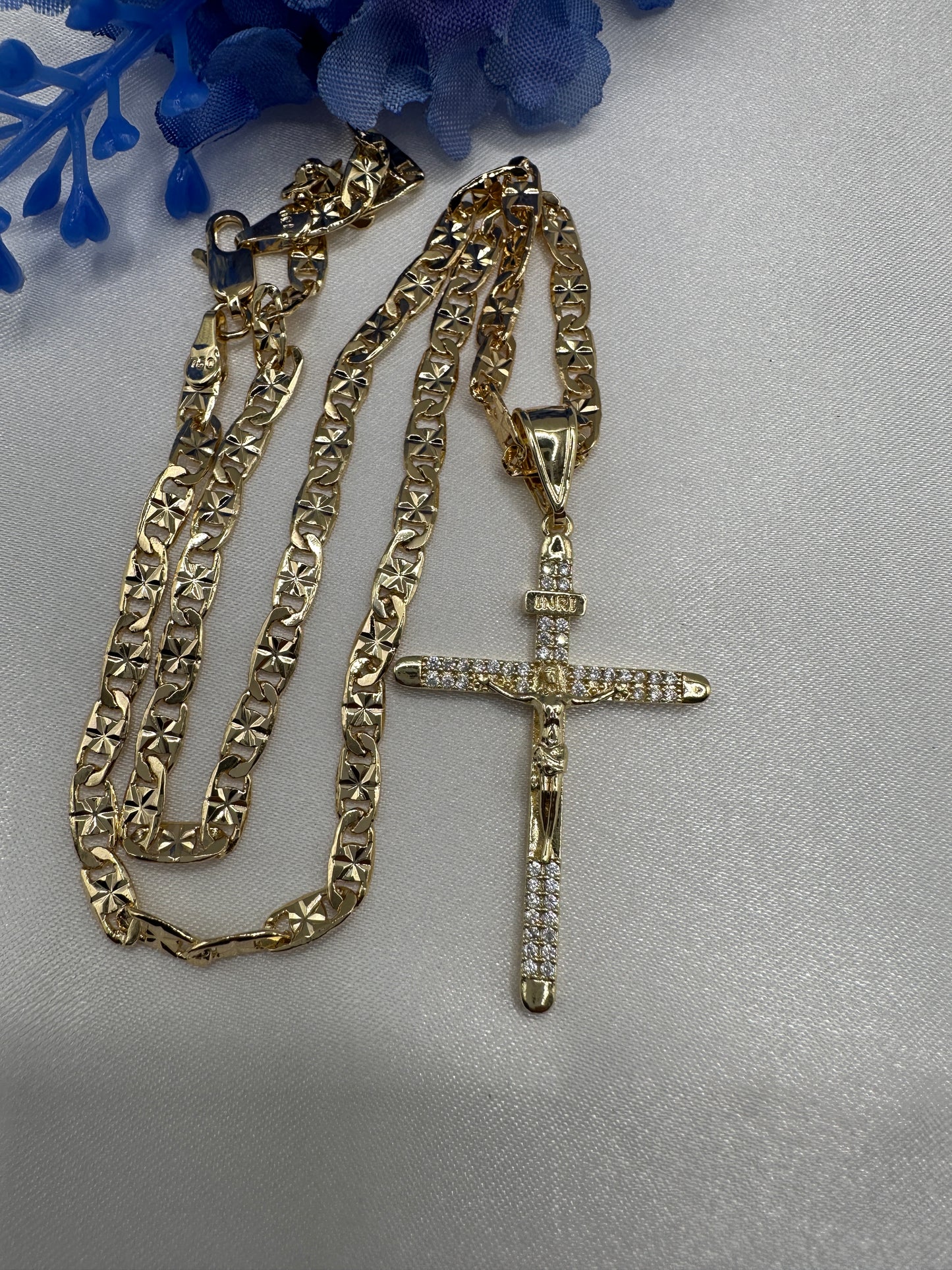 “Cristo” Cross Necklace Gold Plated