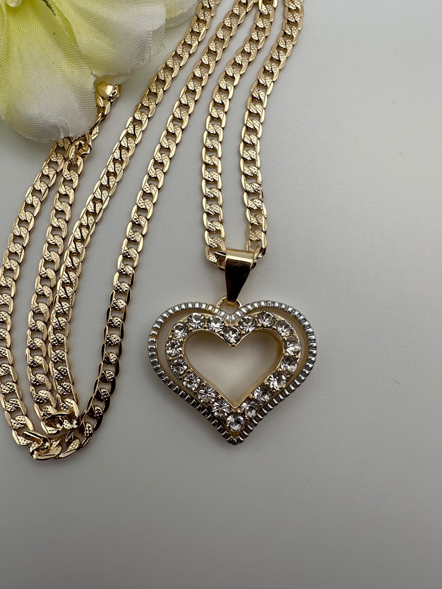 “Snow Heart” Necklace Heart with Clear Stones Gold Plated