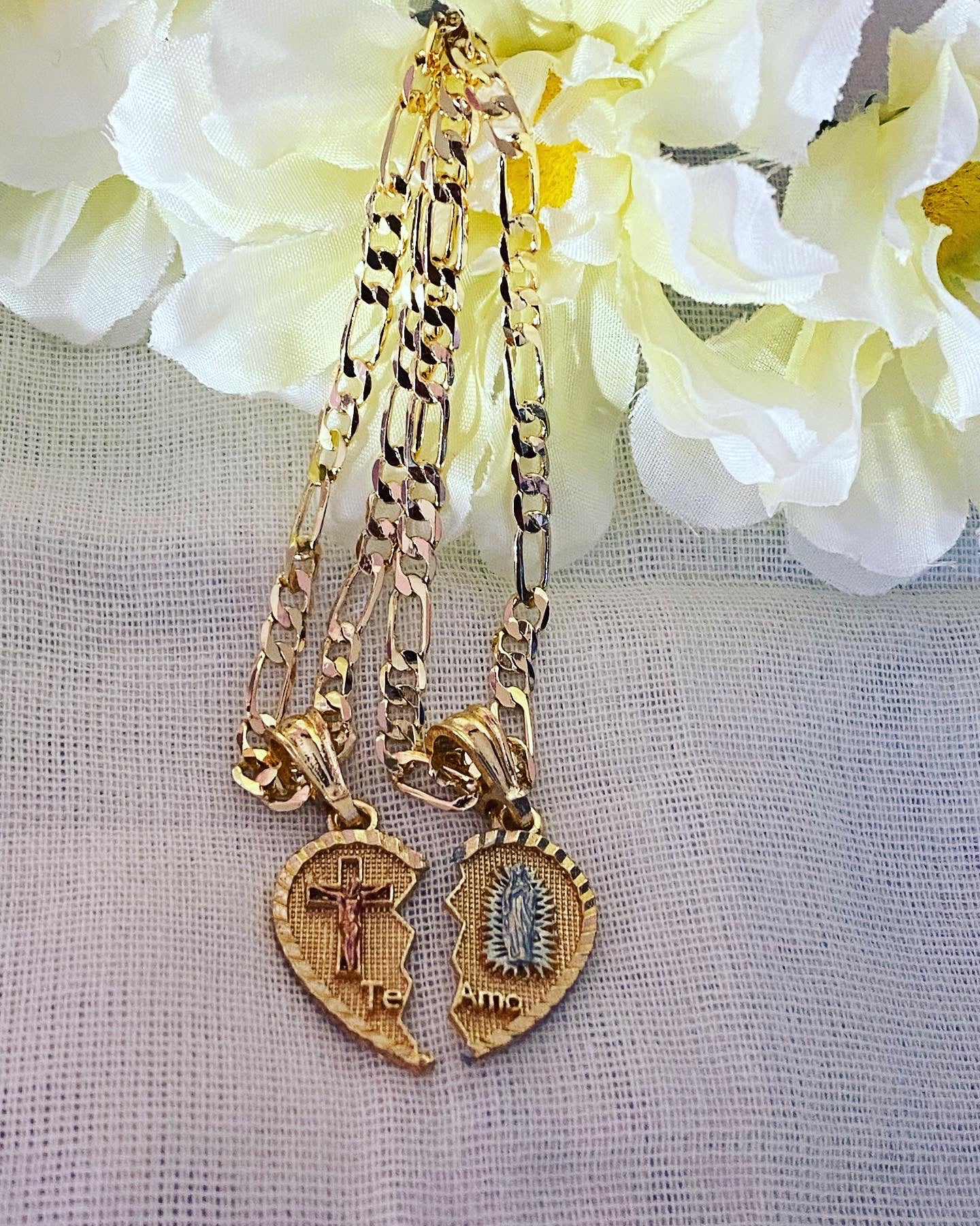 "Te Amo" Necklace Set w/ Virgin and Cross. - Gold Plated