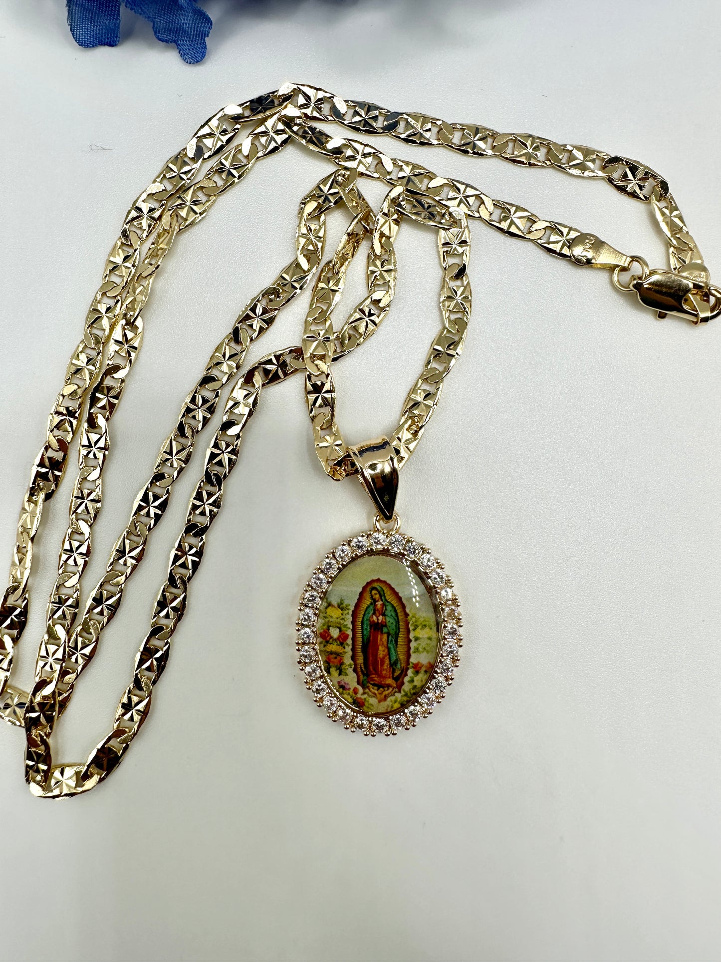 “Guadalupe” Virgin Necklace with Virgencita Imagine