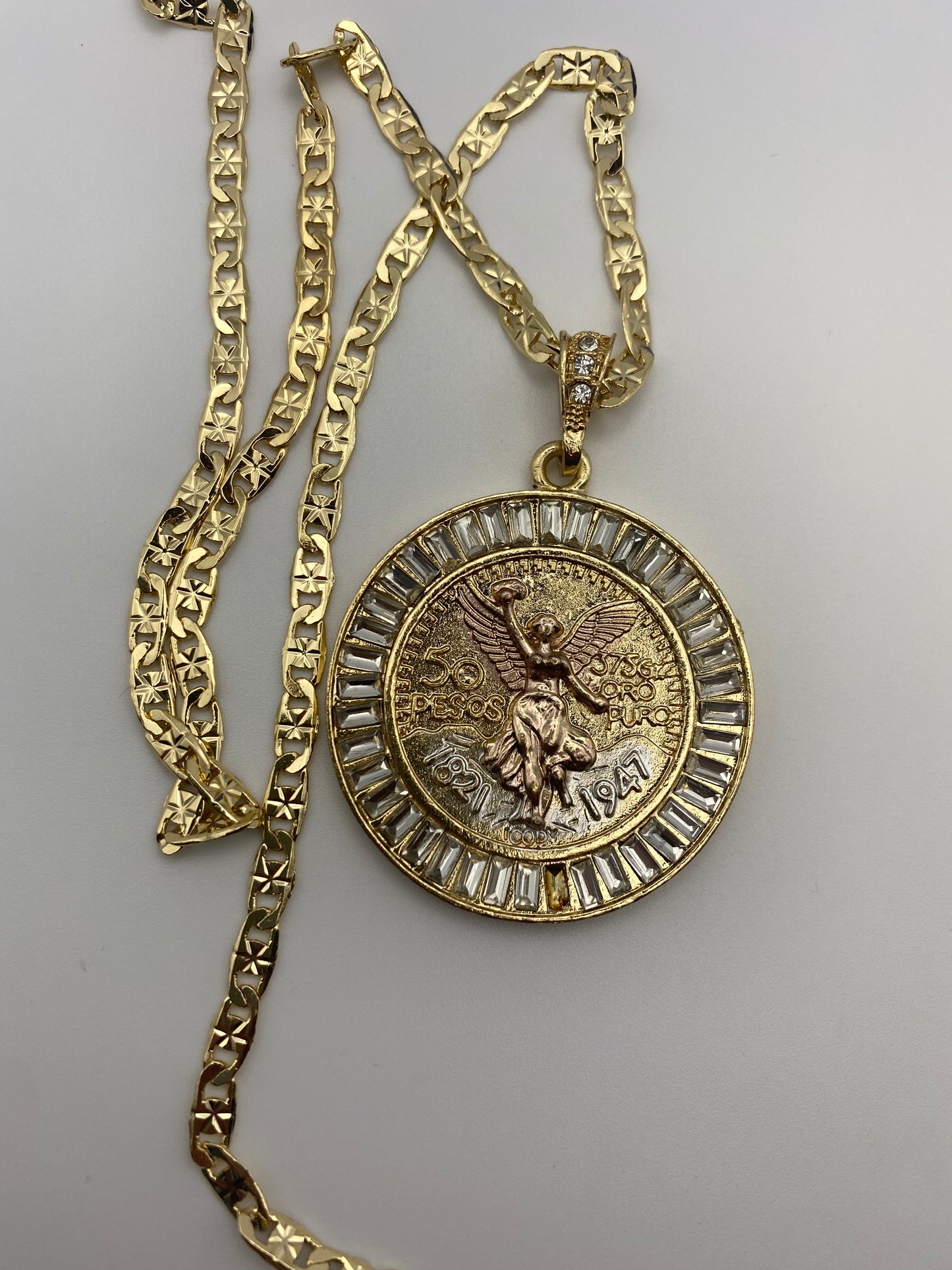 Centenario " Mi amigo" Gold Plated Necklace with Chain .