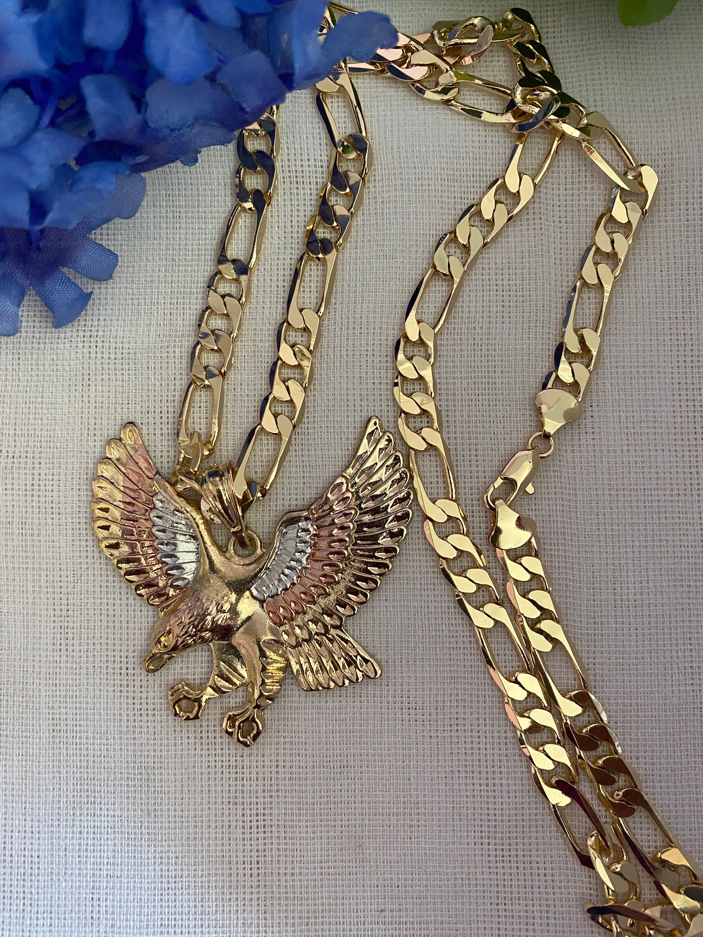 “Eagle” Necklace with Thick Chain. -Gold Plated