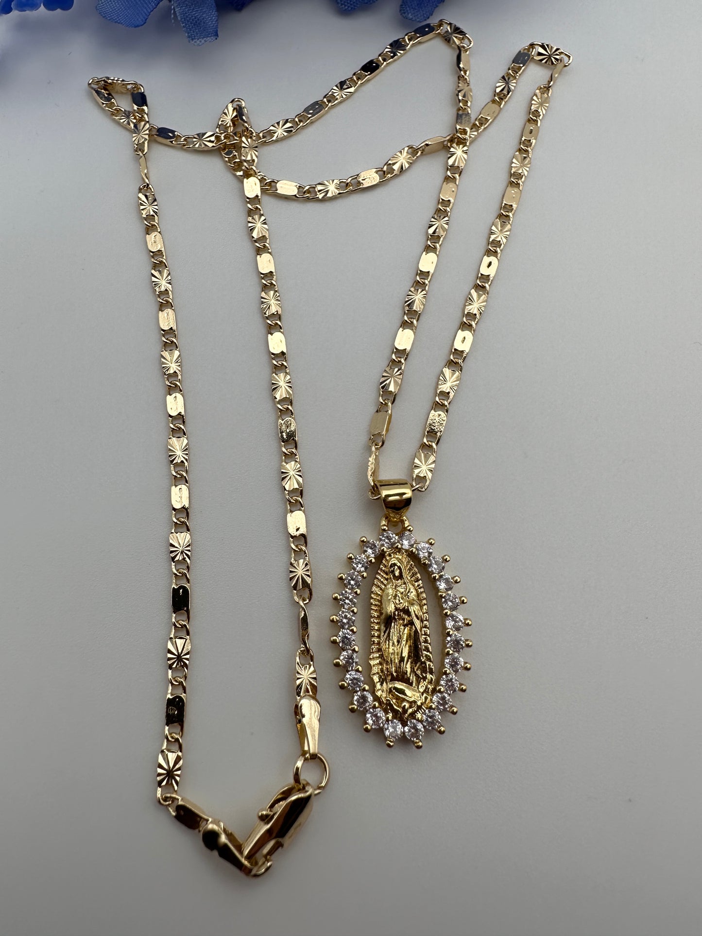 “Shine” Virgin Diamond Necklace Gold Plated (Virgen Guadalupe)