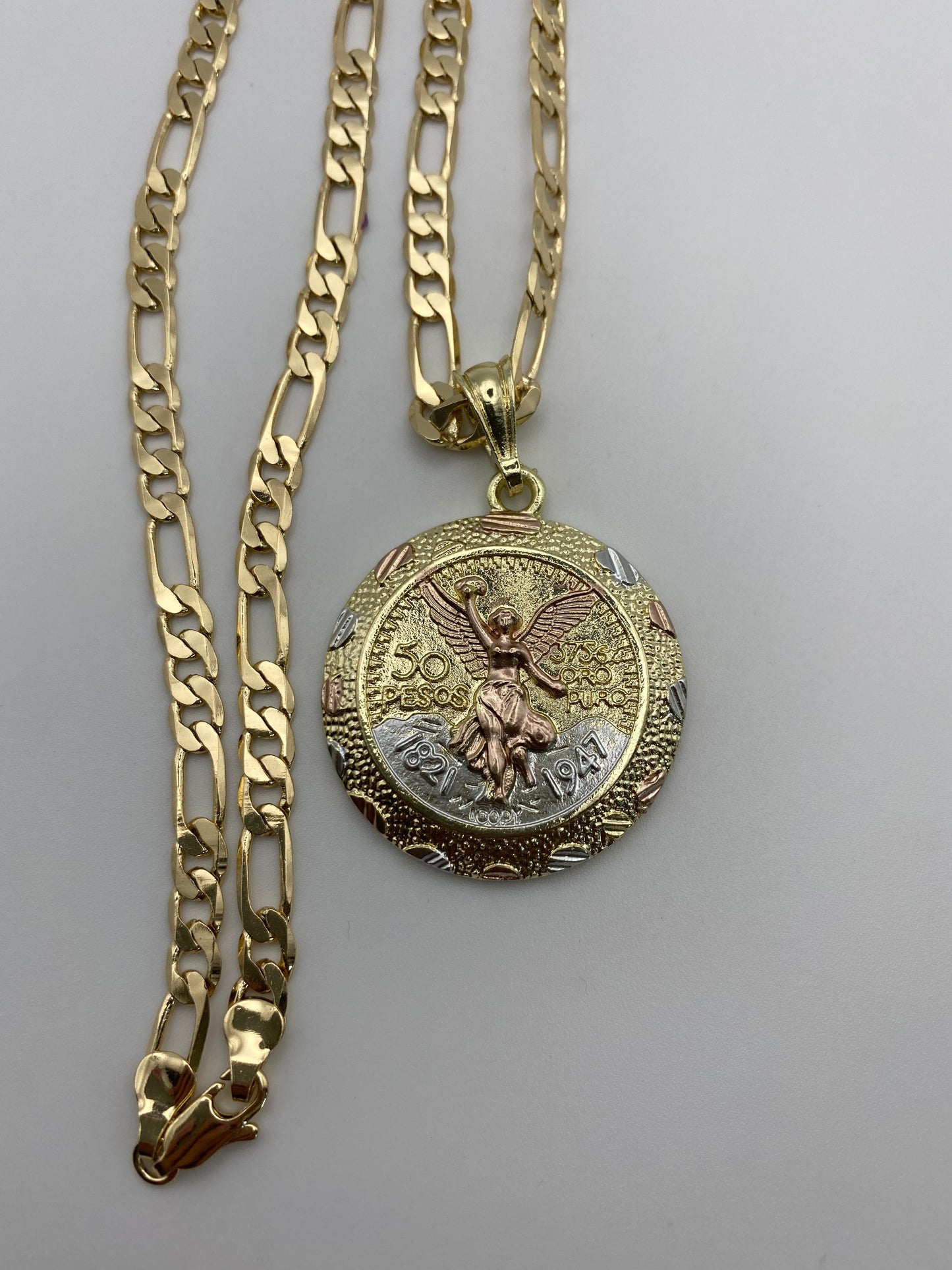 14k Mexican centenario Gold Plated . 14k Centenario Mexicano oro Laminado 3 oros