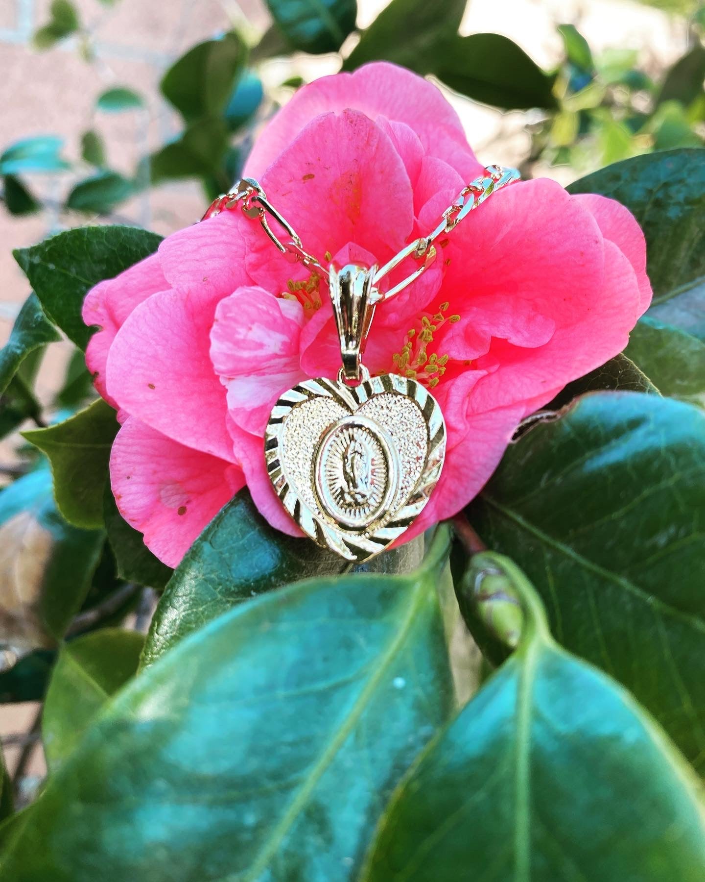 “Rose Heart” Virgin Necklace-gold plated