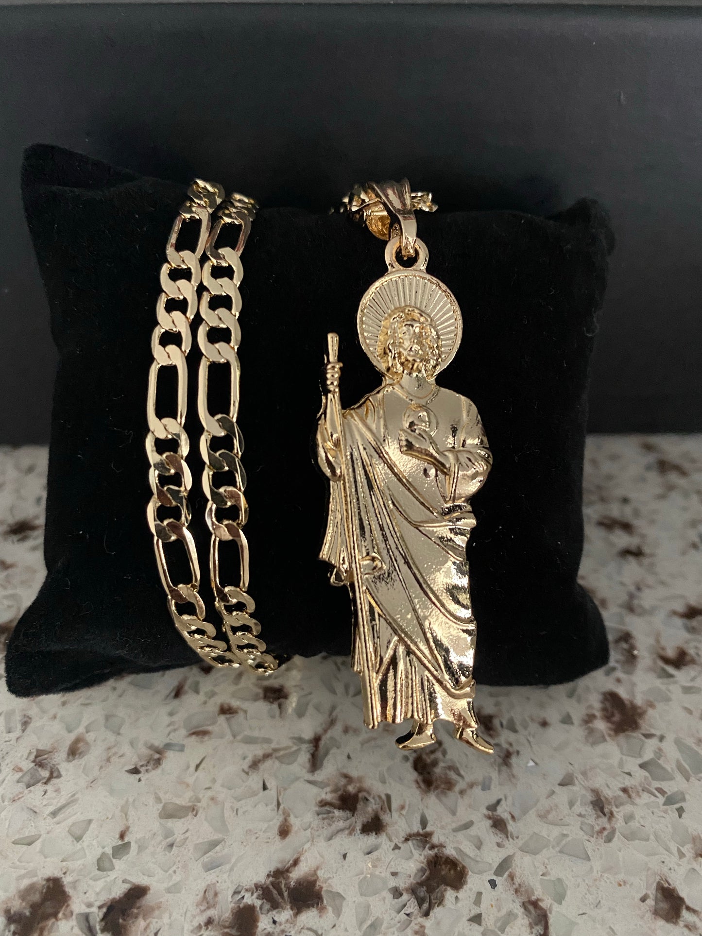 "Miracle" Saint Jude Necklace Gold Plated . (San Judas)